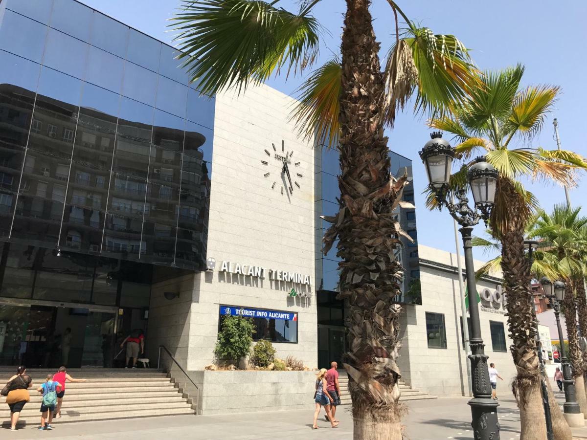Ferienwohnung Im Zentrum Alicante Exterior photo